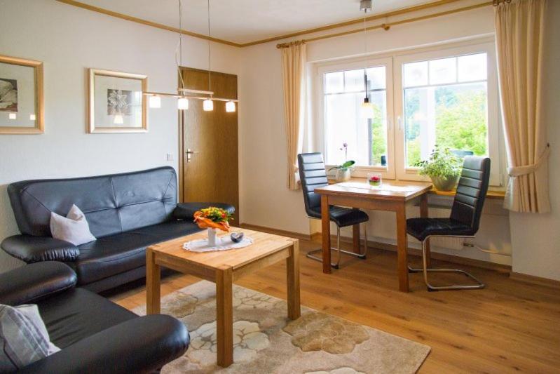 3 Sterne Ferienwohnung Pape Schmallenberg Exterior foto